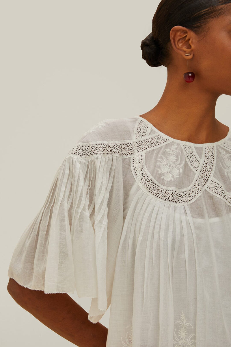 Farm Rio off-white embroidered short sleeve blouse