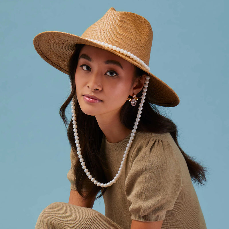 Lele Sadoughi NATURAL PEARL STRAND STRAW HAT